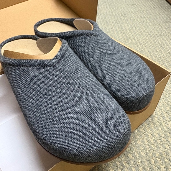 Rothy’s Casual Clog - Picture 4 of 6